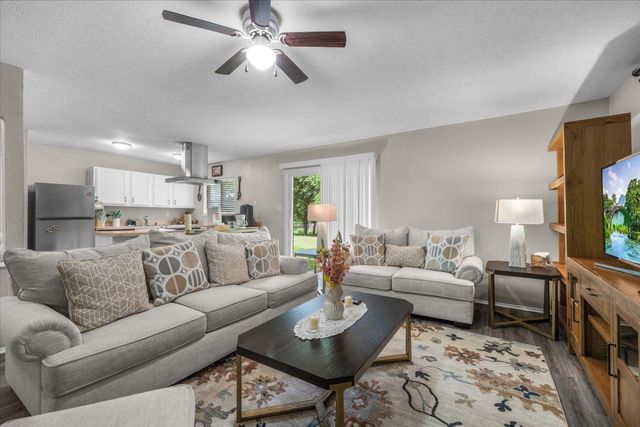 5817 Sidewinder Trail, Fort Worth, TX 76131