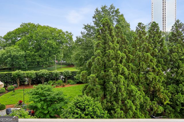 2795 Peachtree Road NE 307, Atlanta, GA 30305