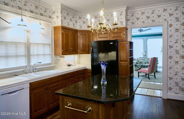 1800 Westbrook Drive NW, Wilson, NC 27896