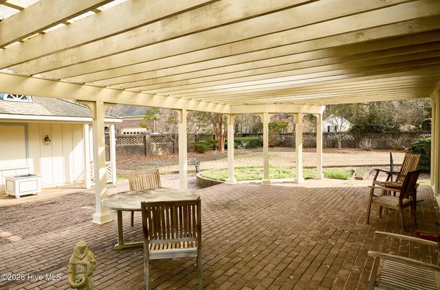 1800 Westbrook Drive NW, Wilson, NC 27896