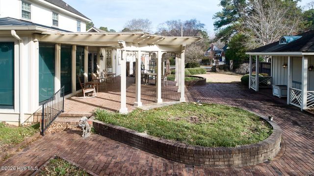 1800 Westbrook Drive NW, Wilson, NC 27896