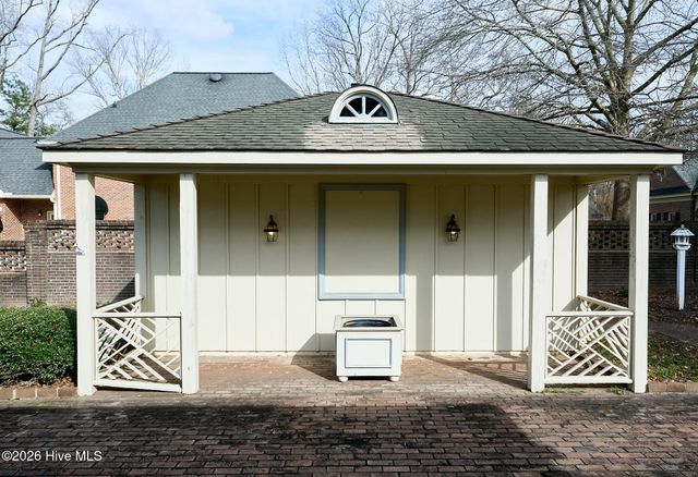 1800 Westbrook Drive NW, Wilson, NC 27896