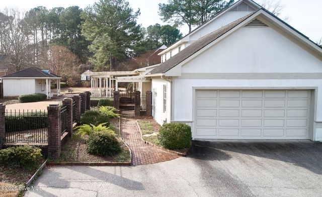 1800 Westbrook Drive NW, Wilson, NC 27896