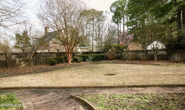 1800 Westbrook Drive NW, Wilson, NC 27896