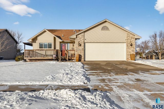 1604 E 62nd St Street, Sioux Falls, SD 57108