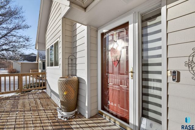 1604 E 62nd St Street, Sioux Falls, SD 57108