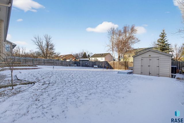 1604 E 62nd St Street, Sioux Falls, SD 57108