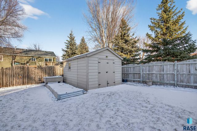 1604 E 62nd St Street, Sioux Falls, SD 57108