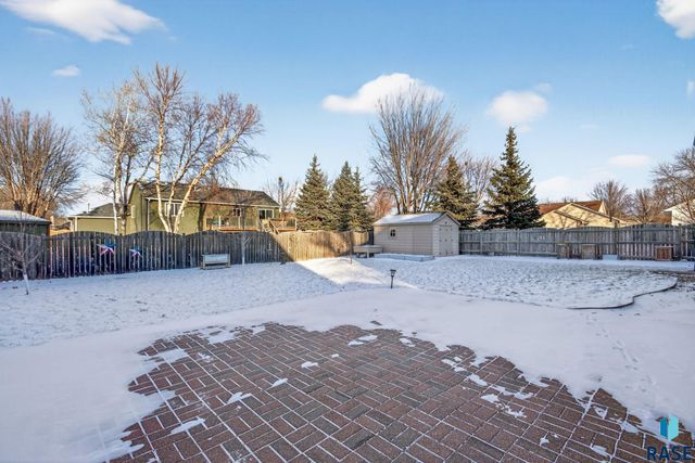 1604 E 62nd St Street, Sioux Falls, SD 57108