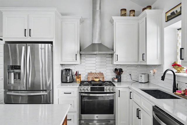 2011 County Road 1590, Alvord, TX 76225