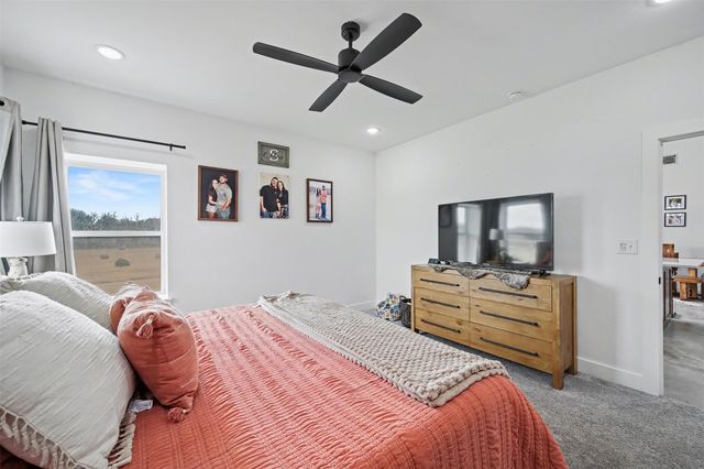 2011 County Road 1590, Alvord, TX 76225