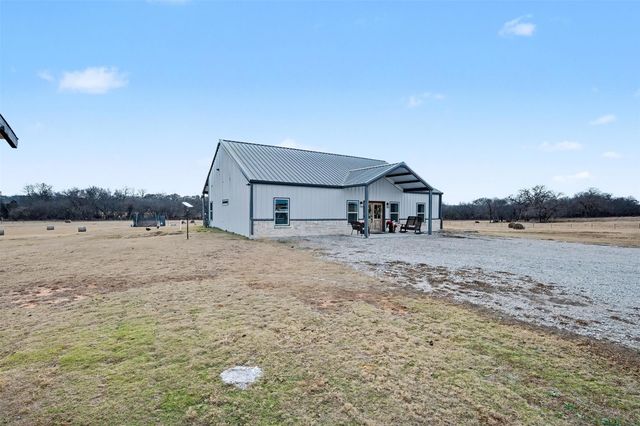 2011 County Road 1590, Alvord, TX 76225