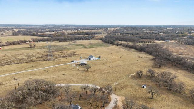 2011 County Road 1590, Alvord, TX 76225