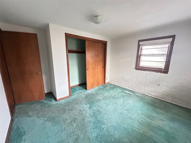 3850 Soutter Ct, Cedar Rapids, IA 52403