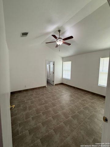 118 DRURY LN, San Antonio, TX 78221