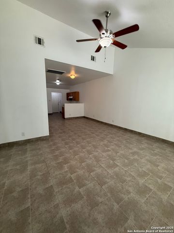 118 DRURY LN, San Antonio, TX 78221