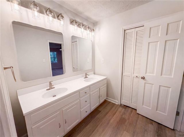 3005 Country Walk Drive, Powder Springs, GA 30127