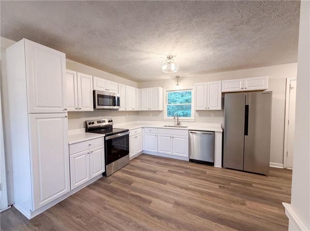 3005 Country Walk Drive, Powder Springs, GA 30127