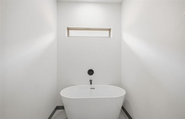 604 SE 27th Street, Oklahoma City, OK 73129