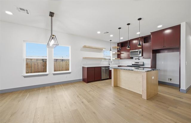 604 SE 27th Street, Oklahoma City, OK 73129