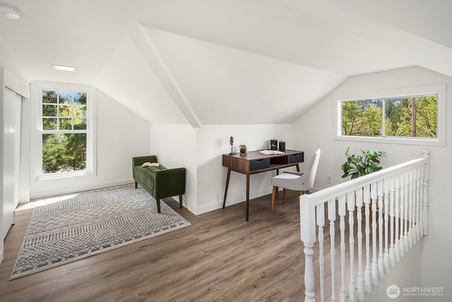 21614 SE May Valley Road, Issaquah, WA 98027
