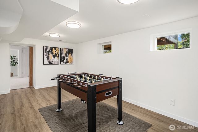 21614 SE May Valley Road, Issaquah, WA 98027