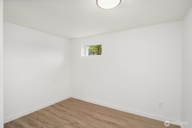 21614 SE May Valley Road, Issaquah, WA 98027