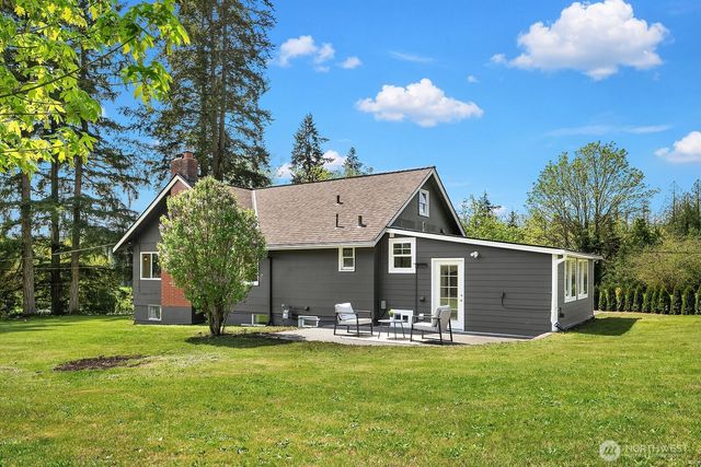 21614 SE May Valley Road, Issaquah, WA 98027