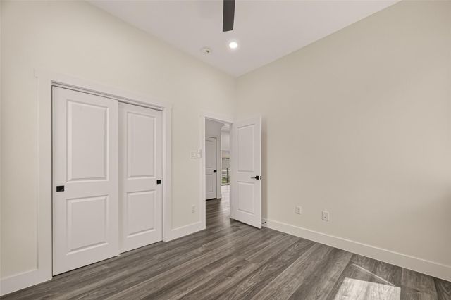 2711 Dennis Street, Houston, TX 77004
