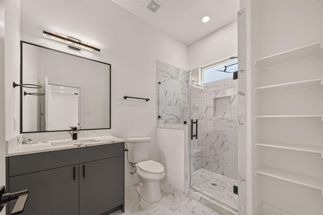 2711 Dennis Street, Houston, TX 77004