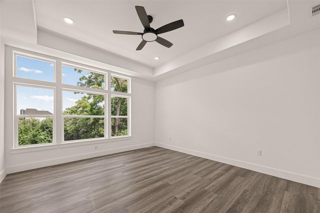 2711 Dennis Street, Houston, TX 77004