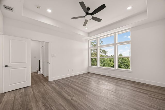 2711 Dennis Street, Houston, TX 77004
