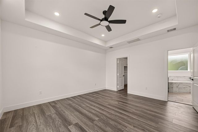 2711 Dennis Street, Houston, TX 77004