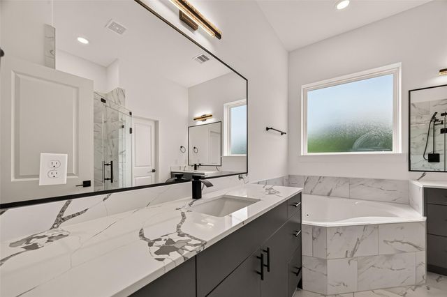 2711 Dennis Street, Houston, TX 77004
