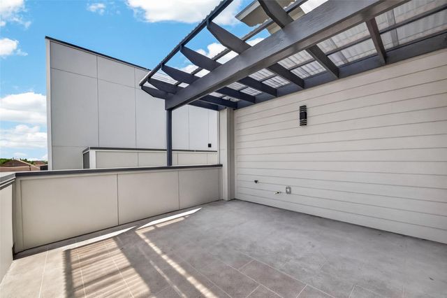2711 Dennis Street, Houston, TX 77004