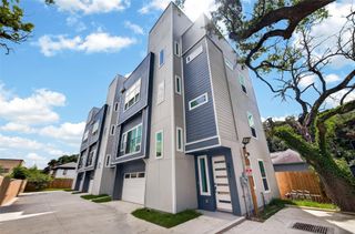 2711 Dennis Street, Houston, TX 77004