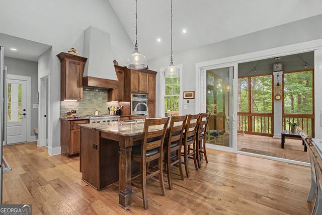 195 Buckeye Farms Drive, Moreland, GA 30259