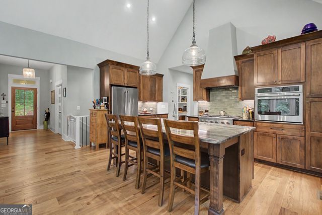 195 Buckeye Farms Drive, Moreland, GA 30259