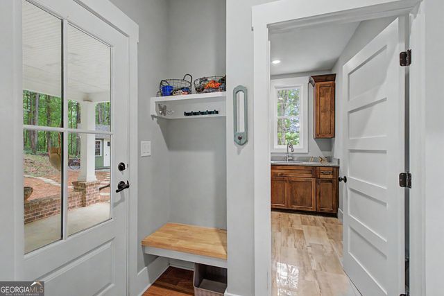 195 Buckeye Farms Drive, Moreland, GA 30259