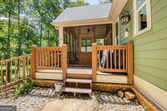 195 Buckeye Farms Drive, Moreland, GA 30259