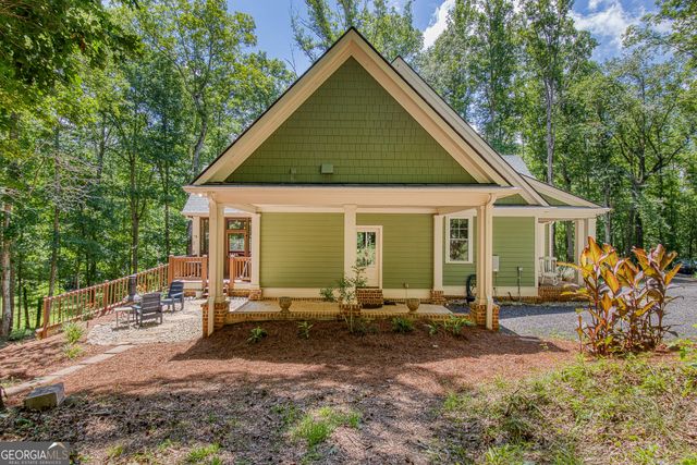 195 Buckeye Farms Drive, Moreland, GA 30259