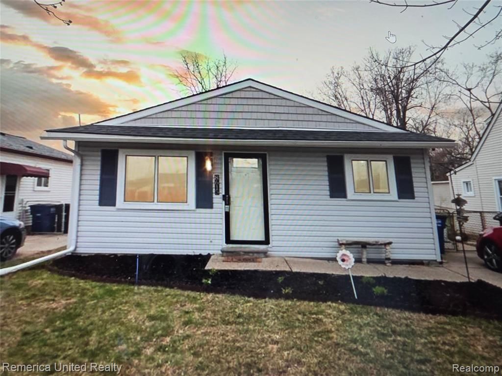 8615 Fremont Street, Westland, MI 48185