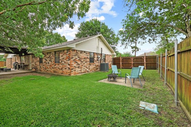 619 N 5th Street, Gunter, TX 75058