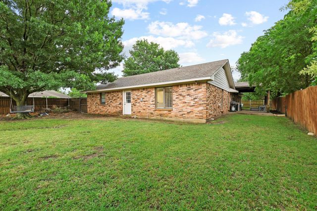619 N 5th Street, Gunter, TX 75058