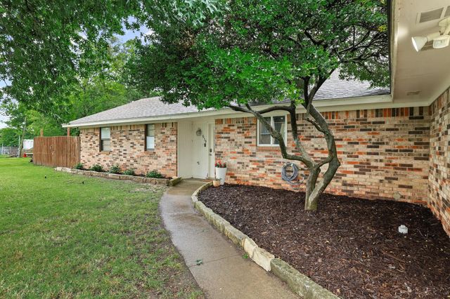 619 N 5th Street, Gunter, TX 75058