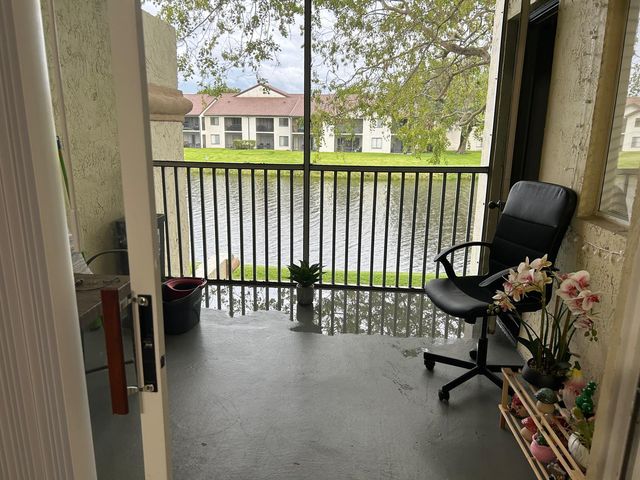 7205 Glenmoor Drive 7205, West Palm Beach, FL 33409