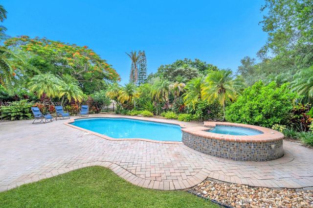 17710 SW 63rd Manor, Southwest Ranches, FL 33331