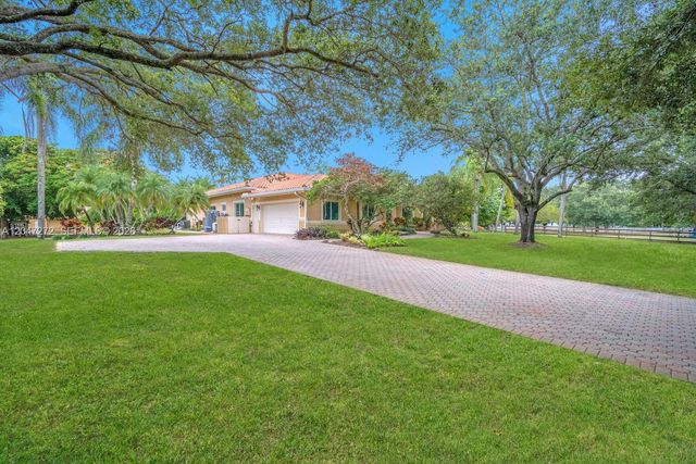 17710 SW 63rd Manor, Southwest Ranches, FL 33331