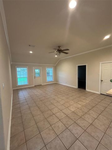 4219 Avenue J, Santa Fe, TX 77510