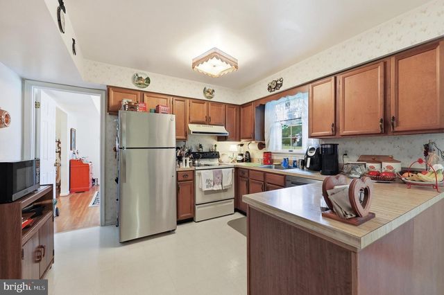 3549 LAKEWAY DR, Ellicott City, MD 21042